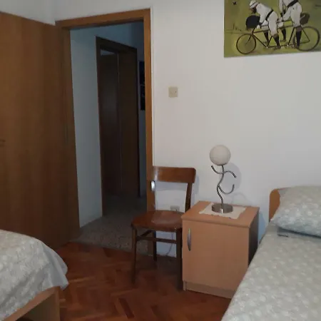 Davor Appartement Postira